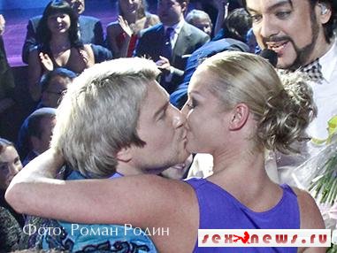 Николая Баскова привлекает секс на люстре с Анастасией Волочковой Николая Баскова привлекает секс на люстре с Анастасией Волочковой